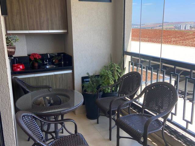 #96 - Apartamento para Venda em Ribeirão Preto - SP