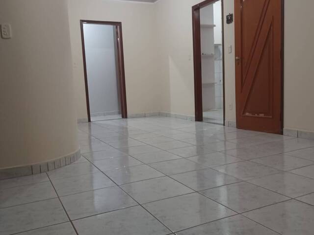 Casa para Venda em Ribeirão Preto - 2